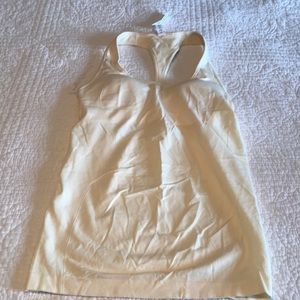 Lululemon never worn. No tags